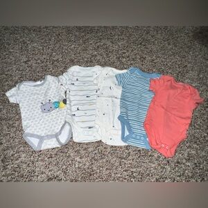 Boys, girls Set of 5 Baby bodysuits, shirts, tops, outfits, 0-3 months